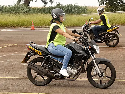 Praça Rádio Clube recebe ação educativa para motociclistas nesta sexta