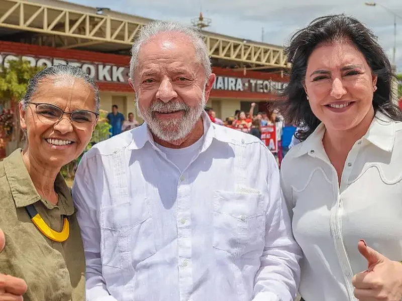 Lula é multado por pedir votos para Simone Tebet e Marina Silva