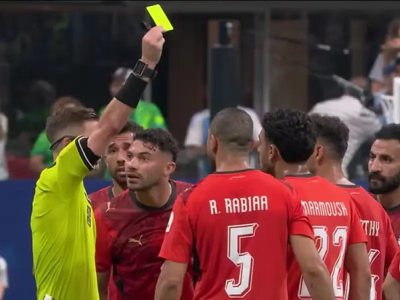Egito formaliza queixa contra arbitragem francesa e pede investigação após derrota para a Argentina