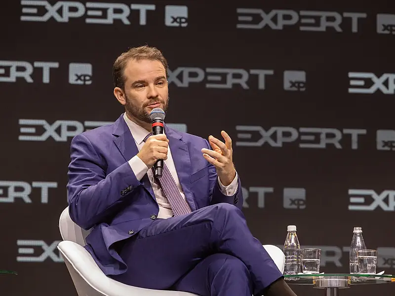 Dario Durigan palestra em evento voltado ao setor empresarial em Campo Grande