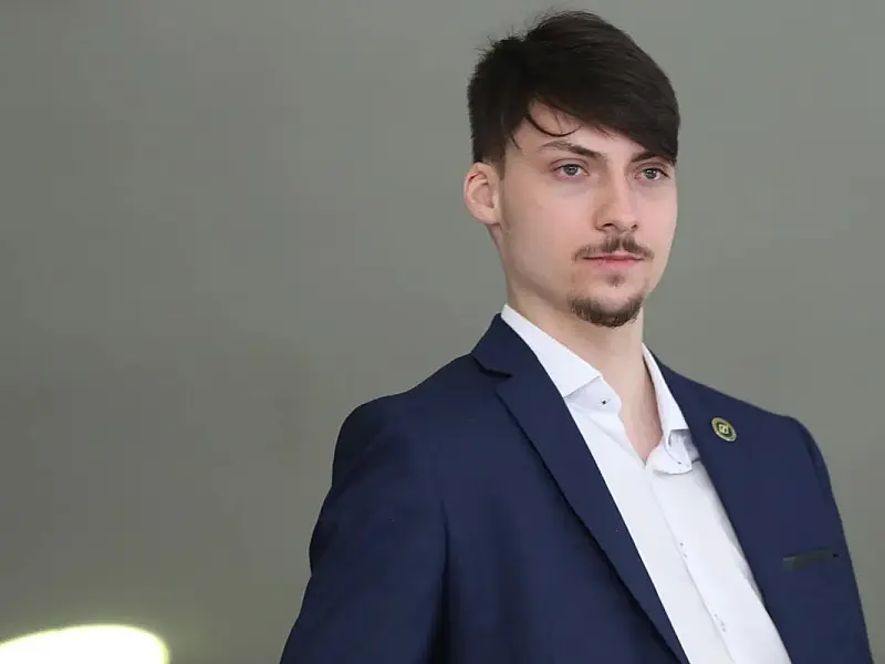 Renan Bolsonaro anuncia pré-candidatura à Câmara dos Deputados por Santa Catarina