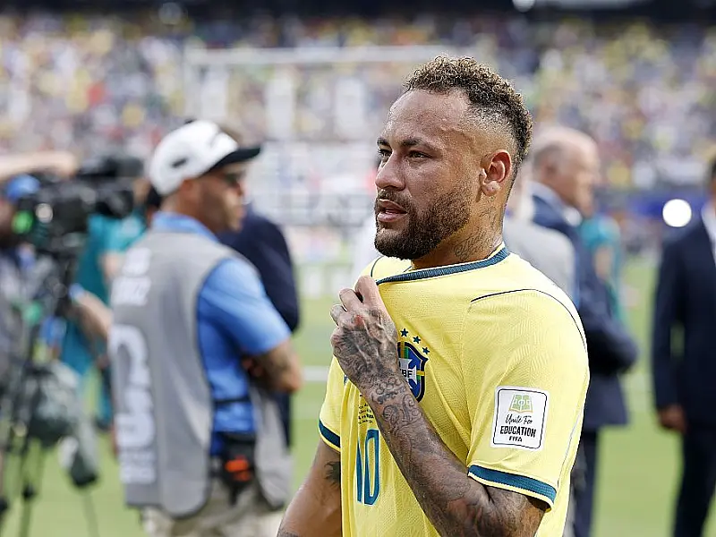 Neymar confirma aposentadoria da Seleção Brasileira: 'Agora não quero mais'