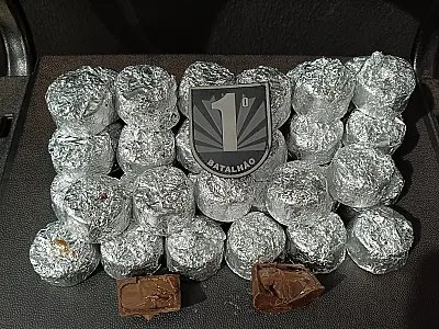 Mulher é presa vendendo 'brigadeiro de maconha' no Centro de Campo Grande