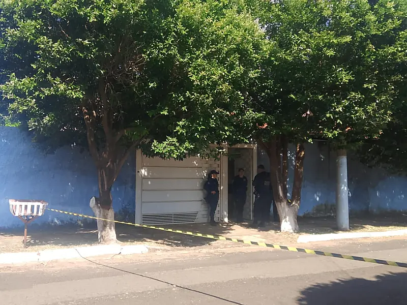 AGORA: Mulher morre esfaqueada e marido tira a própria vida em Campo Grande