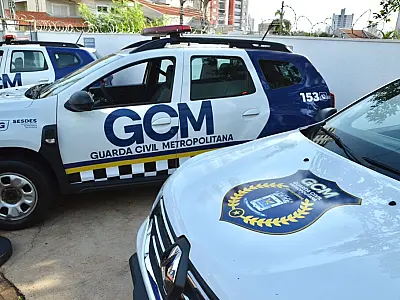 GCM preso por assalto de celulares é demitido pela prefeita de Campo Grande