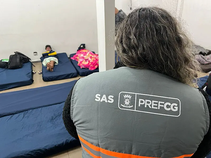 Prefeitura reabre ponto de apoio para pessoas em situação de rua devido à previsão de frio