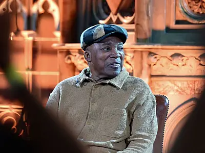 Milton Nascimento é internado com pneumonia
