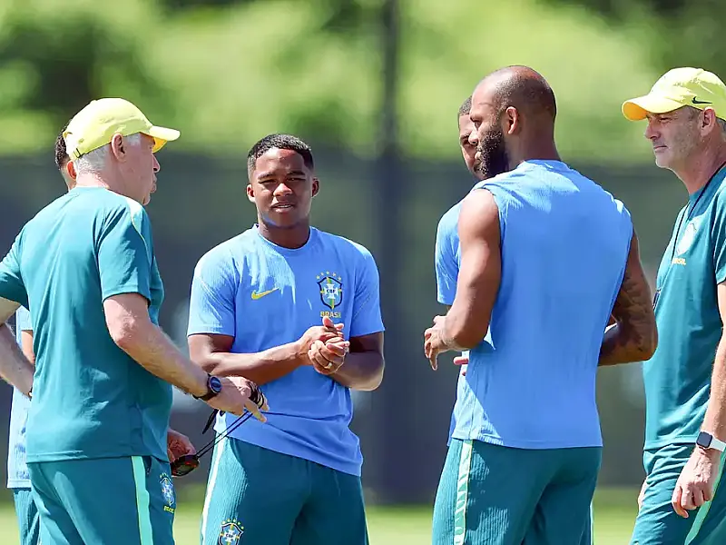 Brasil faz último treino antes de encarar Noruega pelas oitavas
