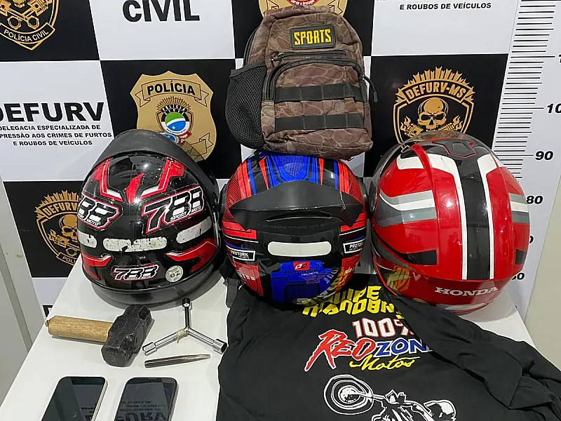 Suspeito atropela policial civil, tenta fugir e tem carro parado a tiros na Capital