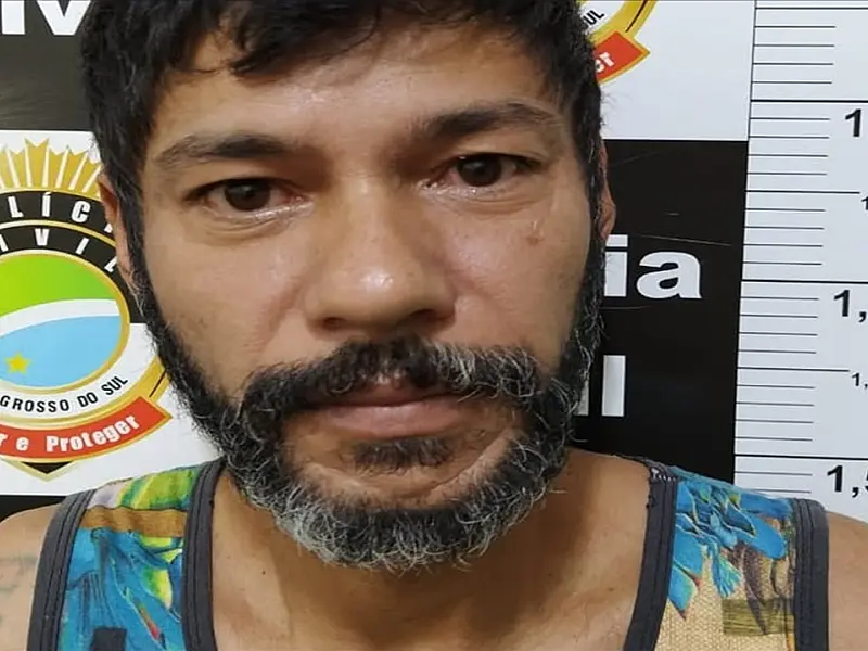 Polícia Civil divulga nome e foto de foragido por assassinato no Inferninho