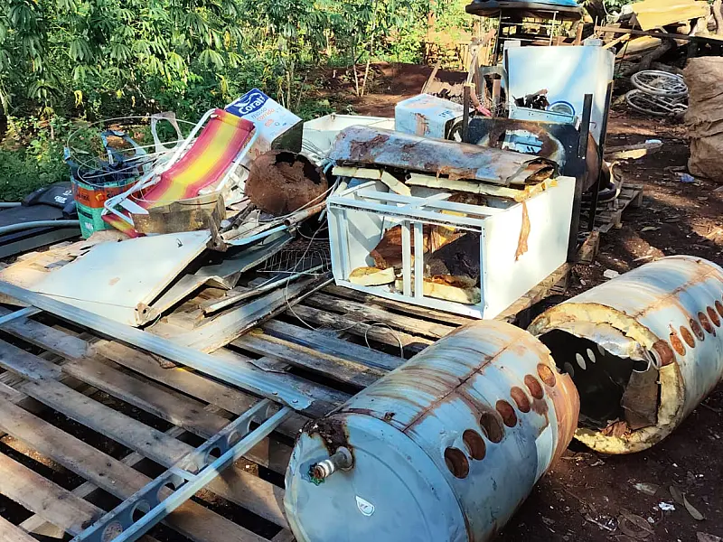 Homem é preso após usar área de preservação como ferro-velho irregular na Capital