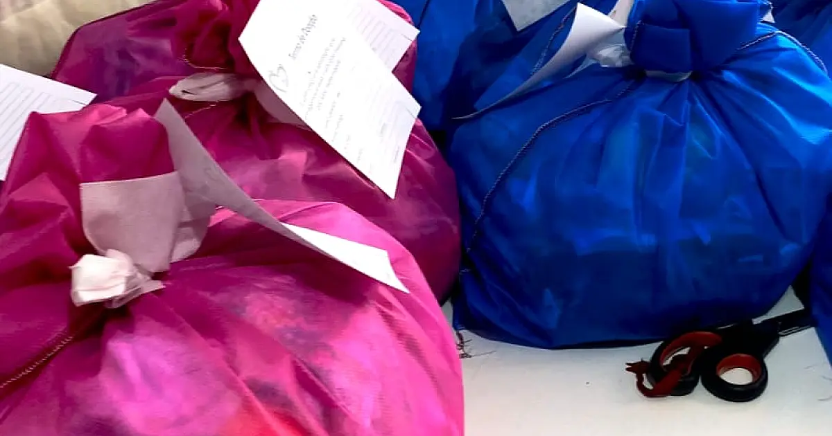 Com trabalho feito à mão, Mãezinhas do Coração confeccionam kits de maternidade em Campo Grande