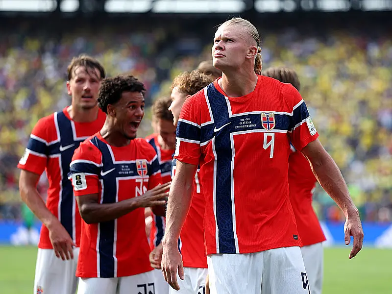 Haaland decide e Noruega põe fim ao sonho do hexa do Brasil