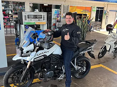 Empresário morre após bater moto em traseira de carreta na BR-163, em MS