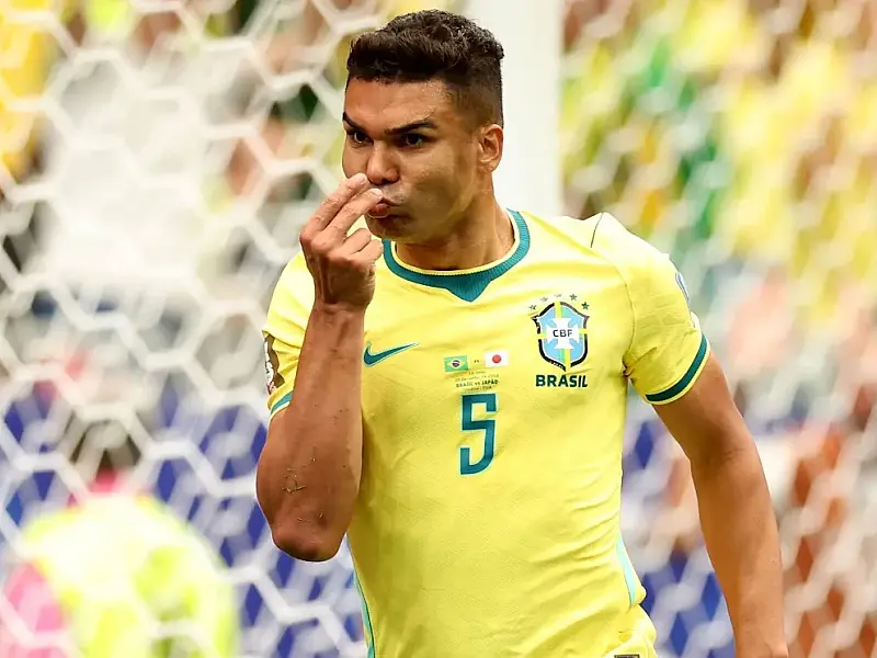 Imprensa espanhola elogia Casemiro após gol da classificação do Brasil