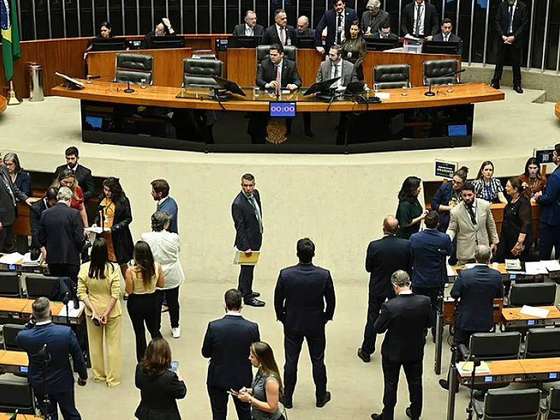 Congresso acumula 87 vetos presidenciais e pauta segue travada no segundo semestre