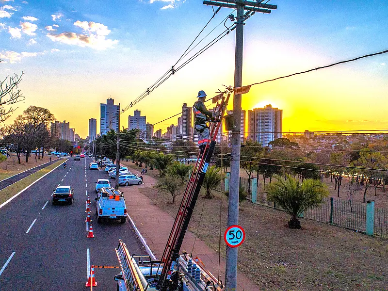 Energisa abre 12 vagas em seis cidades de MS e oferece curso gratuito para eletricistas