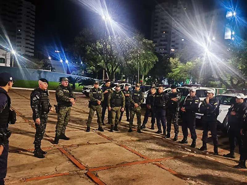 Ação da Guarda Civil no Centro da Capital prende três e aborda 40 pessoas
