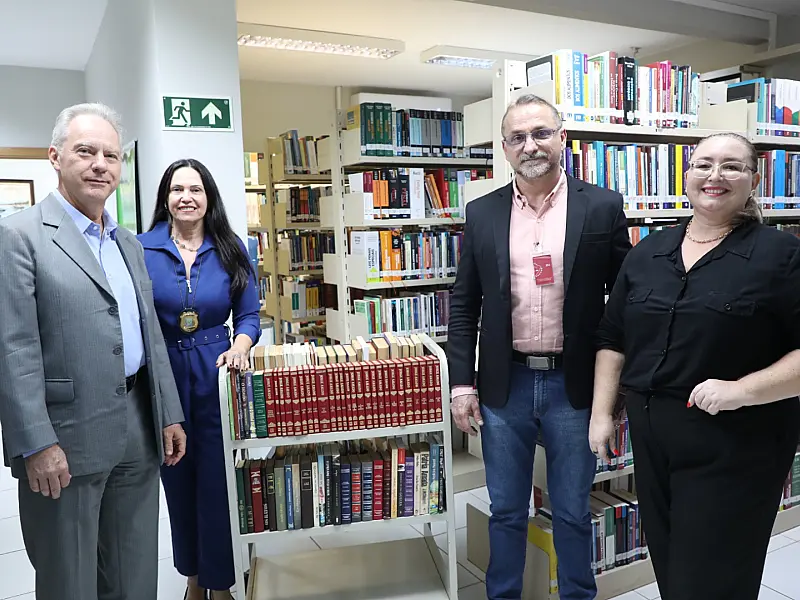 TJMS doa livros à Agepen para ampliar remição de pena pela leitura em presídios de MS