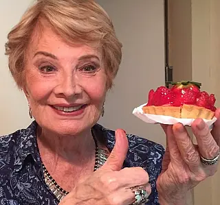 Morre aos 91 anos a atriz Glória Menezes