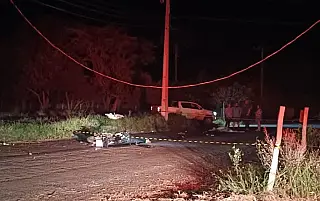 Dois jovens morrem em acidente de moto com poste em Antônio João