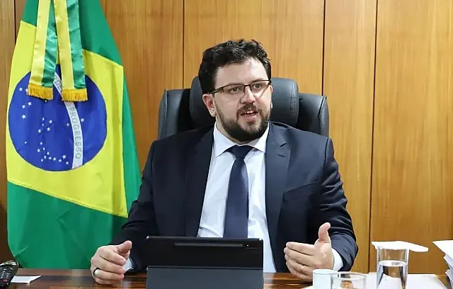 Coordenador de Flávio Bolsonaro pede ao STF investigação sobre suposto vazamento para Lula