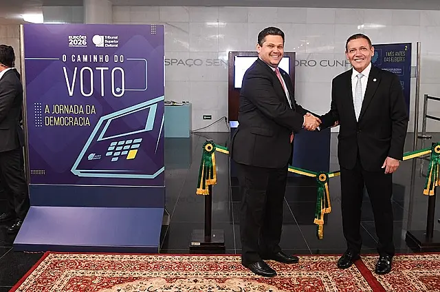Senado recebe exposição que mostra funcionamento das urnas eletrônicas