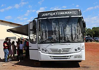 Serviço itinerante da Justiça chega a oito bairros nesta semana