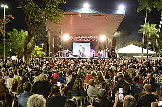 Noite da Seresta leva música e nostalgia à Praça do Rádio nesta sexta