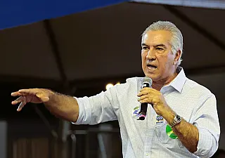 Fechamento de unidades da Casas Bahia e de 1.700 empresas é culpa do governo federal, afirma Reinaldo
