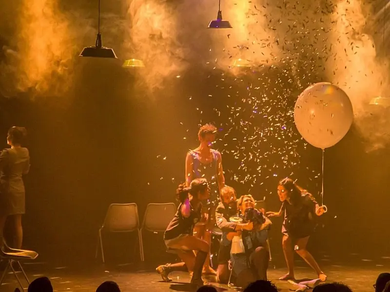 Espetáculo "Três Vírgula Quatro Graus na Escala Richter" estreia temporada gratuita em Campo Grande