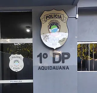 Professor de MS é preso suspeito de dar bebida alcoólica e estuprar a enteada