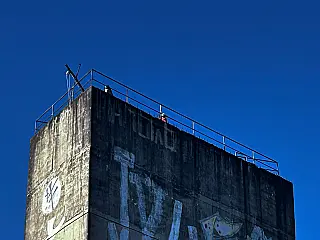 Trabalhadores passam mal durante serviço em caixa d'água do Centro de Belas Artes e são resgatados em Campo Grande