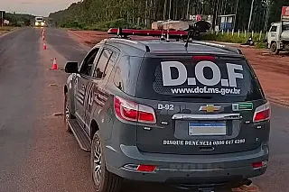 DOF prende três homens com caminhões roubados em pátio da Prefeitura de Anastácio