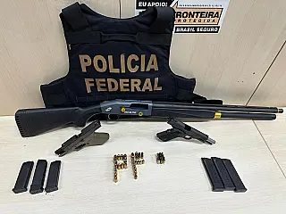 Polícia Federal investiga fraude para obtenção de registro de CAC e apreende armas em Dourados