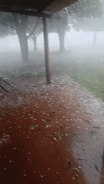 Vídeo: Ciclone bomba chega com granizo e ventos fortes em MS