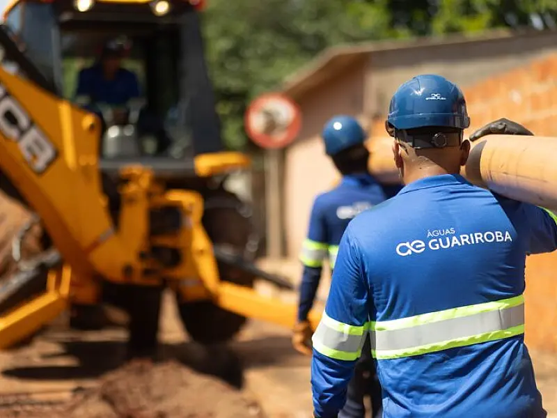 Obras de expansão da rede de esgoto avançam em 36 ruas de Campo Grande