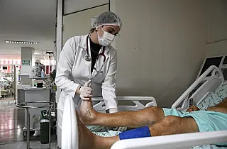 Hospitais públicos e revisão de contratos com organizações sociais e PPPs estão nas propostas de Delcídio