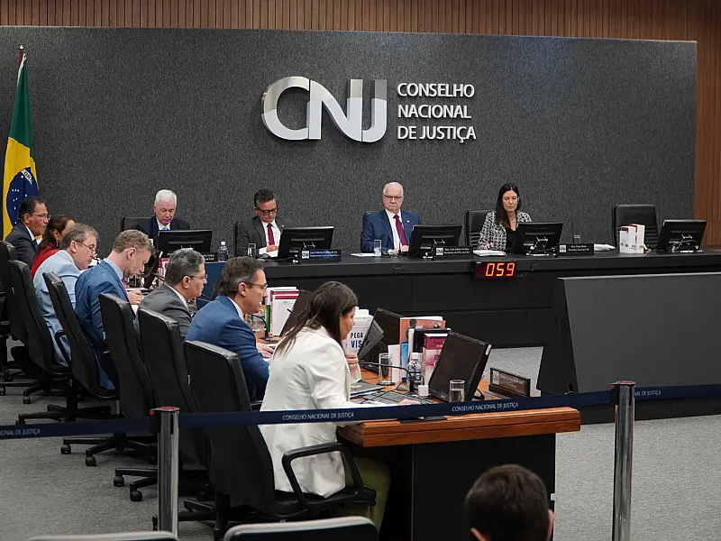 CNJ acaba com aposentadoria compulsória como punição máxima para juízes