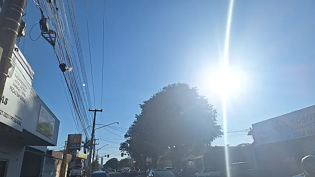 Calor chega a 38°C e baixa umidade marca sábado em MS
