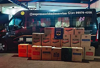 Van com universitários é flagrada com R$ 52 mil em cigarros na MS-276 em MS