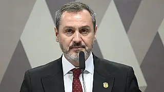 Gilmar pede vista e adia decisão sobre afastamento de Andrei Rodrigues