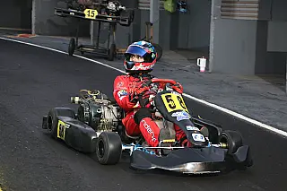 Aos 16 anos, Thomas Anderson desponta como joia do automobilismo de MS