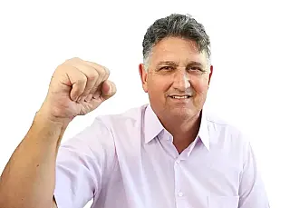 Lucien quer ampliar moradias e cobrar retorno de grandes indústrias à população
