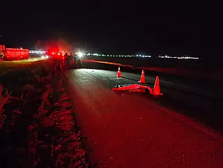 Homem tenta atrevessar MS-306, mas morre atropelado por carreta