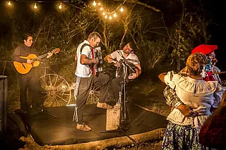 Domingo tem chamamé, batalha de bandas, yoga e forró em Campo Grande