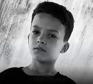 Menino de 12 anos é identificado após morrer afogado no Rio Paraná