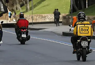 Brasil tem 2 milhões de trabalhadores por aplicativos, aponta IBGE