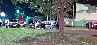 Motociclista morre prensada entre veículos na Gunter Hans