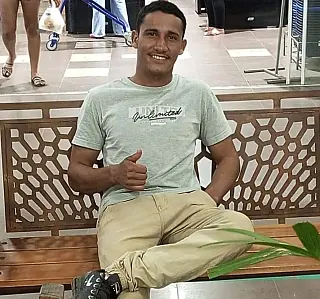 Jovem é assassinado a tiros no meio da rua em distrito de Nova Andradina